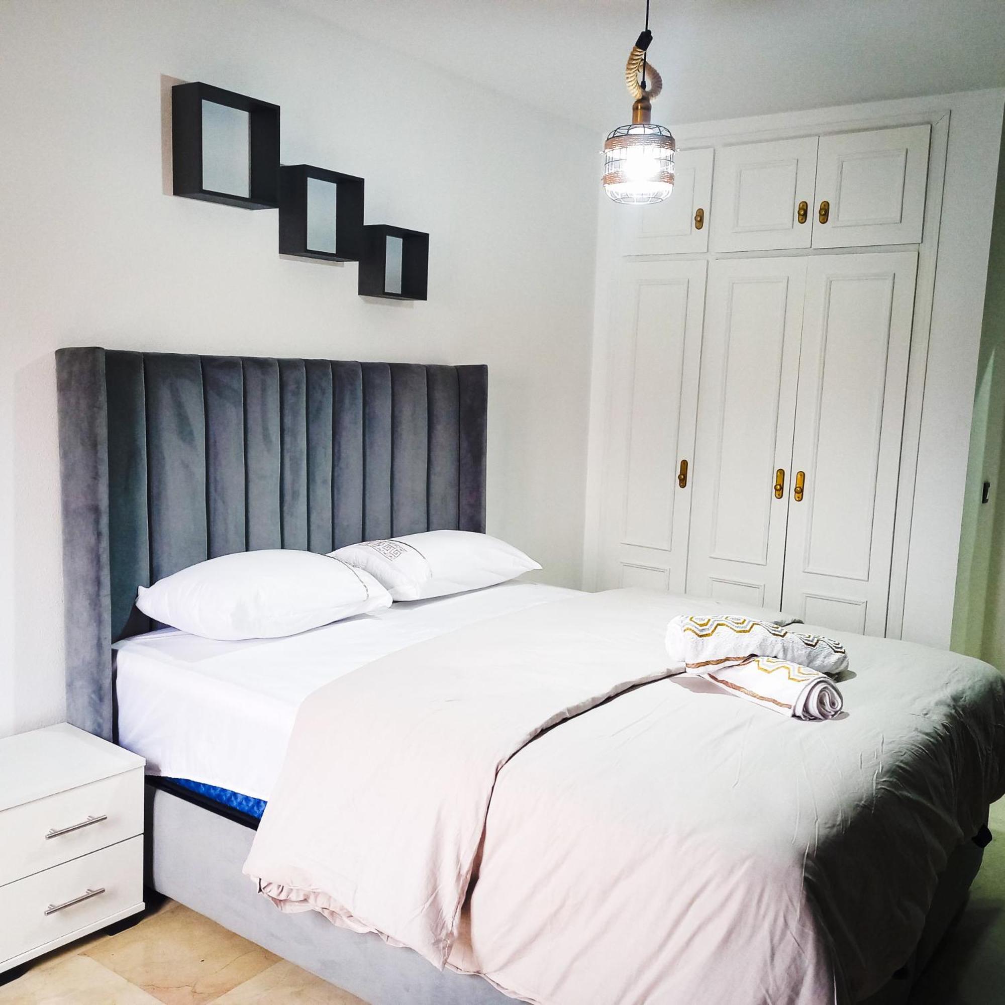 Moderne Appartement Au Plein Centre-Ville En Face Hilton & La Gare De Train Tgv Avec Climatisation Tanger Exterior foto